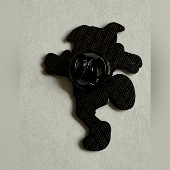 Pinocchio Brooch Pin - Picture 2 of 2